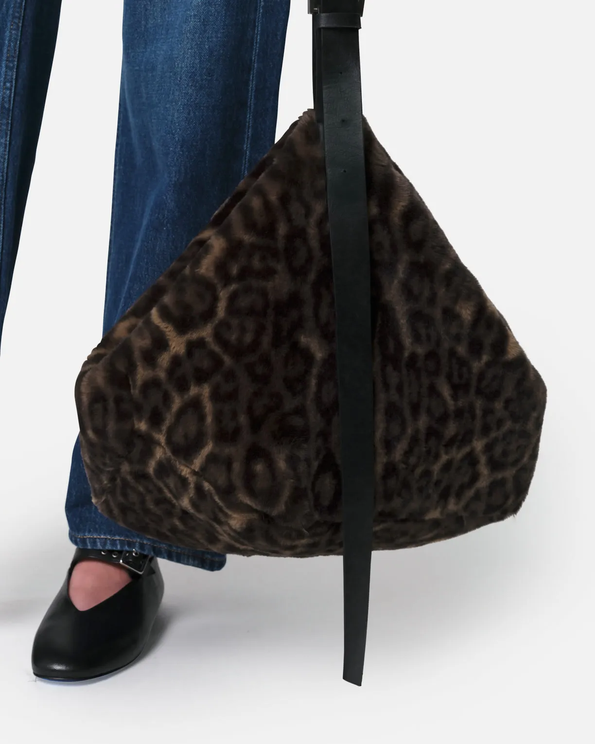 Apparis Este Tote in Dark Leopard