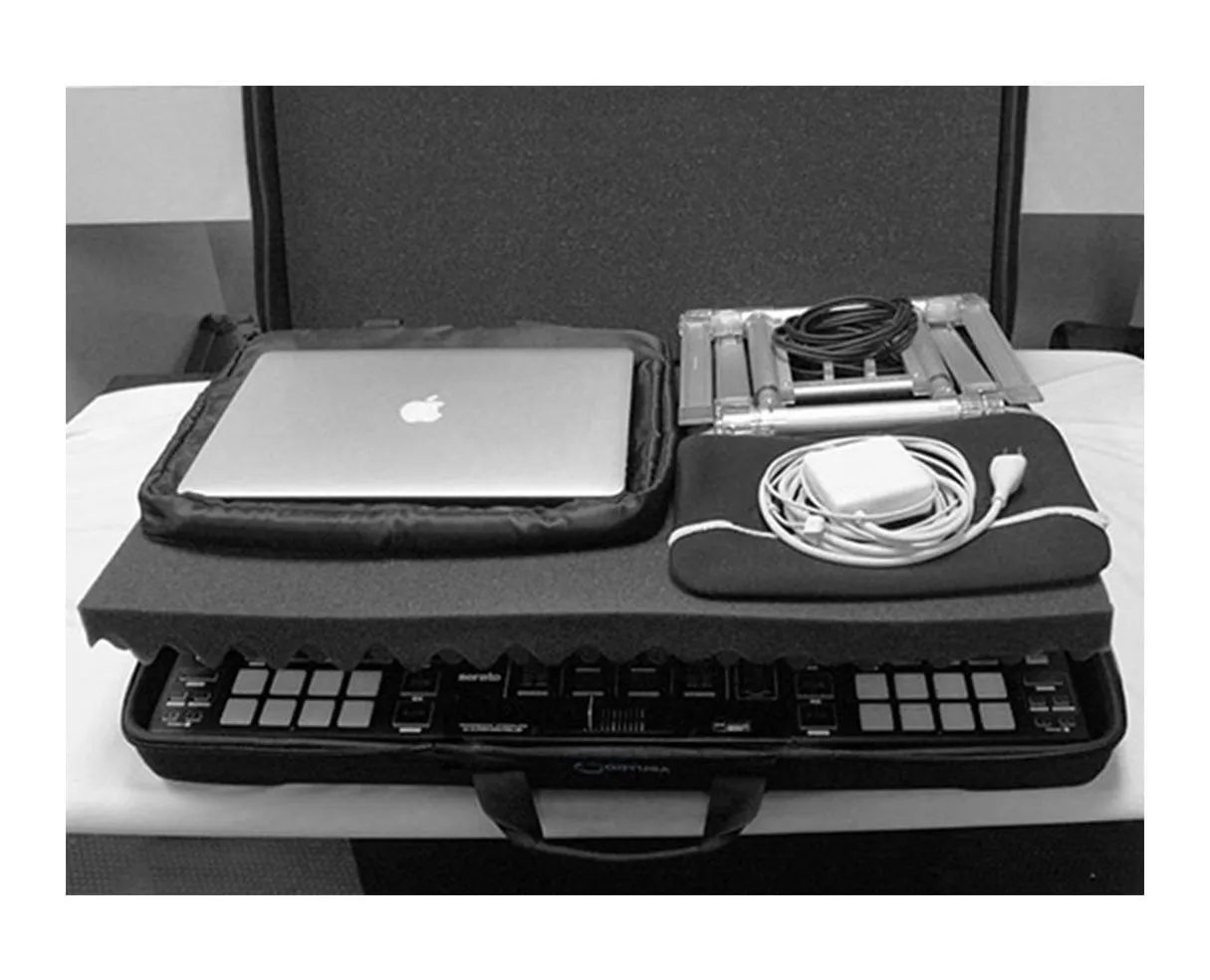 Odyssey Dj Controller Case Bmsldjcl Universal Dj Controller Carrying Bag Large