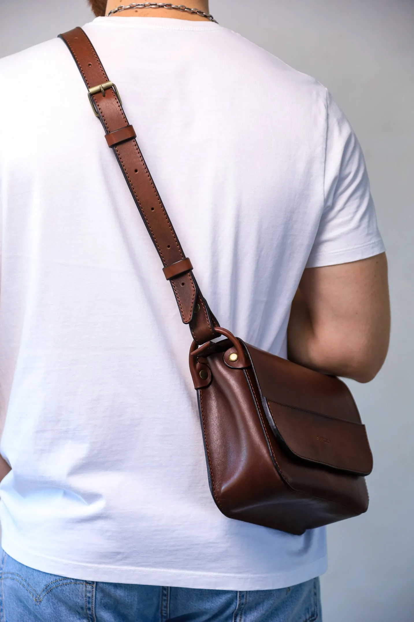 Personalized shoulder bag, men’s leather bag, Messenger bag, crossbody bag, Travel bag, Gifts for men, Full Grain Leather bag, Gift for Dad