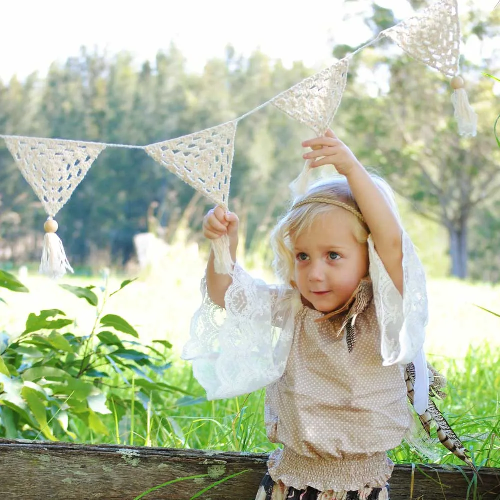 Vanilla Crochet Bunting Flag