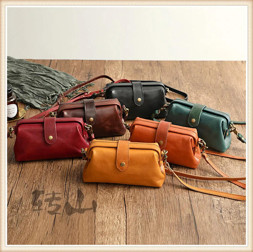 Women Cowhide Leather Small Handbag 1022